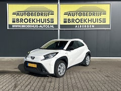 Toyota Aygo X - 1.0 VVT-i MT Play