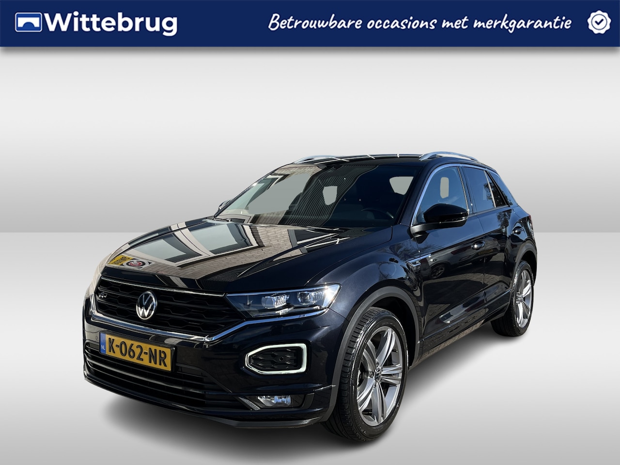 Volkswagen T-Roc - 1.5 TSI R-Line / AUTOMAAT/ TREKHAAK/ APP-CONNECT/ DIGITAL DASH/ PARK. SENSOREN/ NAVI/ CLIM - AutoWereld.nl