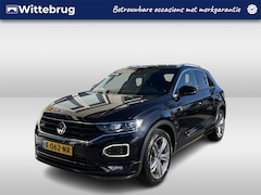 Volkswagen T-Roc - 1.5 TSI R-Line / AUTOMAAT/ TREKHAAK/ APP-CONNECT/ DIGITAL DASH/ PARK. SENSOREN/ NAVI/ CLIM
