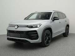 Volkswagen Tayron - R-Line Edition 1.5 eHybrid 272 PK | Trekhaak | Panoramadak | Stuur & Stoelverwarming |