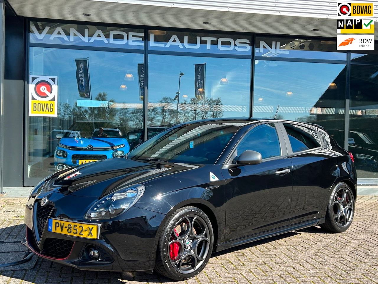 Alfa Romeo Giulietta - 1.4 Turbo MultiAir Super Aut. Leer Navi Cruise NAP NL-Auto Dealeronderhouden! - AutoWereld.nl