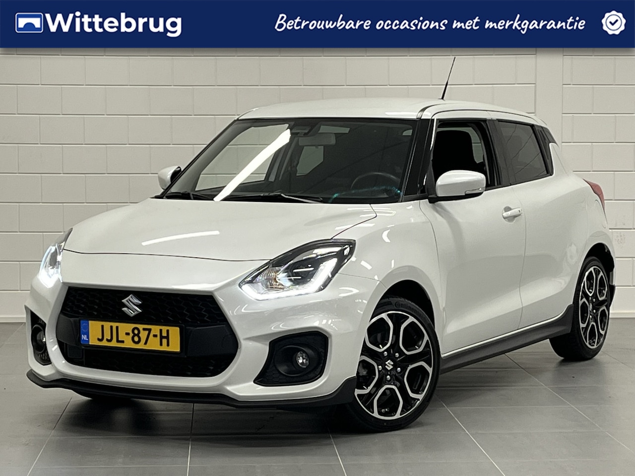 Suzuki Swift - 1.4 Sport Smart Hybrid NAVIGATIE | CLIMATE CONTROL | STOELVERWARMING | SPORTIEF! - AutoWereld.nl