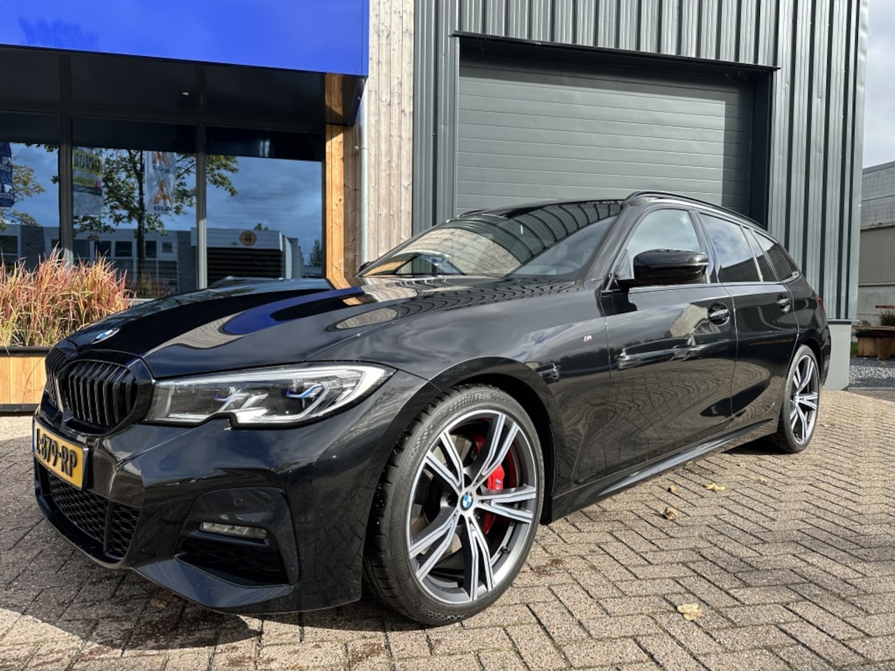 BMW 3-serie Touring - 330i M-Sport Individual velg/laser koplamp - AutoWereld.nl