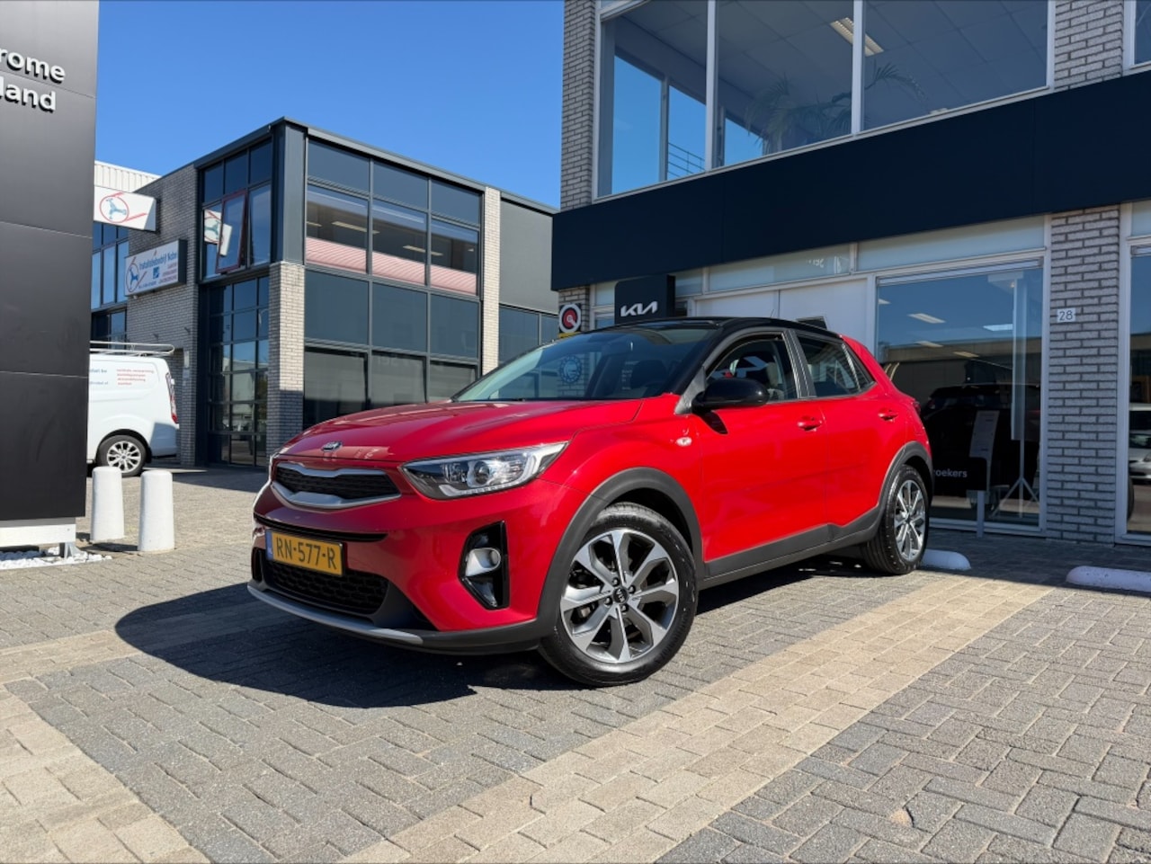 Kia Stonic - 1.0Turbo 120pk ComfortPlusLine Navigator 5drs. - AutoWereld.nl