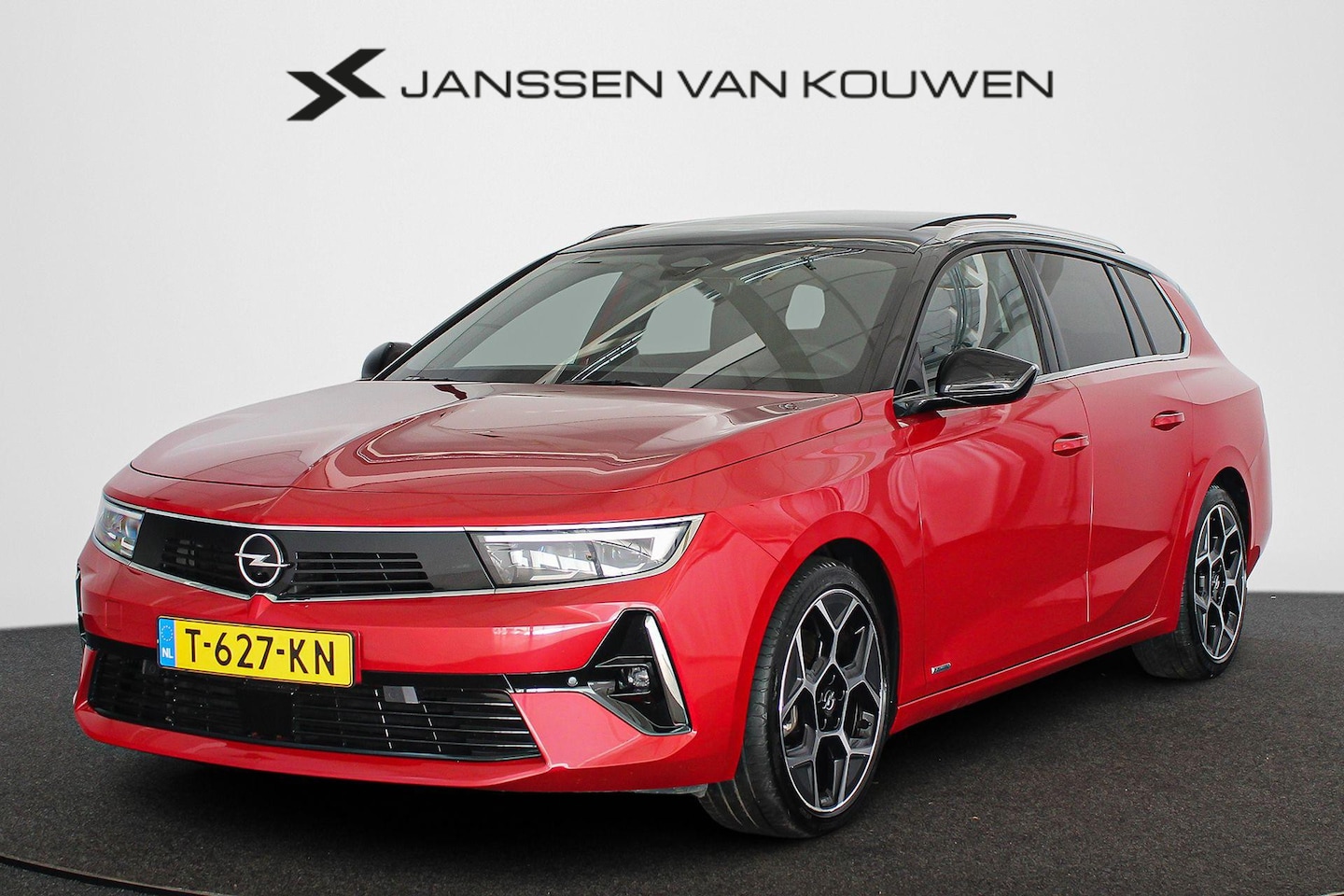 Opel Astra Sports Tourer - 1.2 Level 4 Ultimate Pano Head-Up Stuur-Stoelverwarming IntelliLux Keyless - AutoWereld.nl