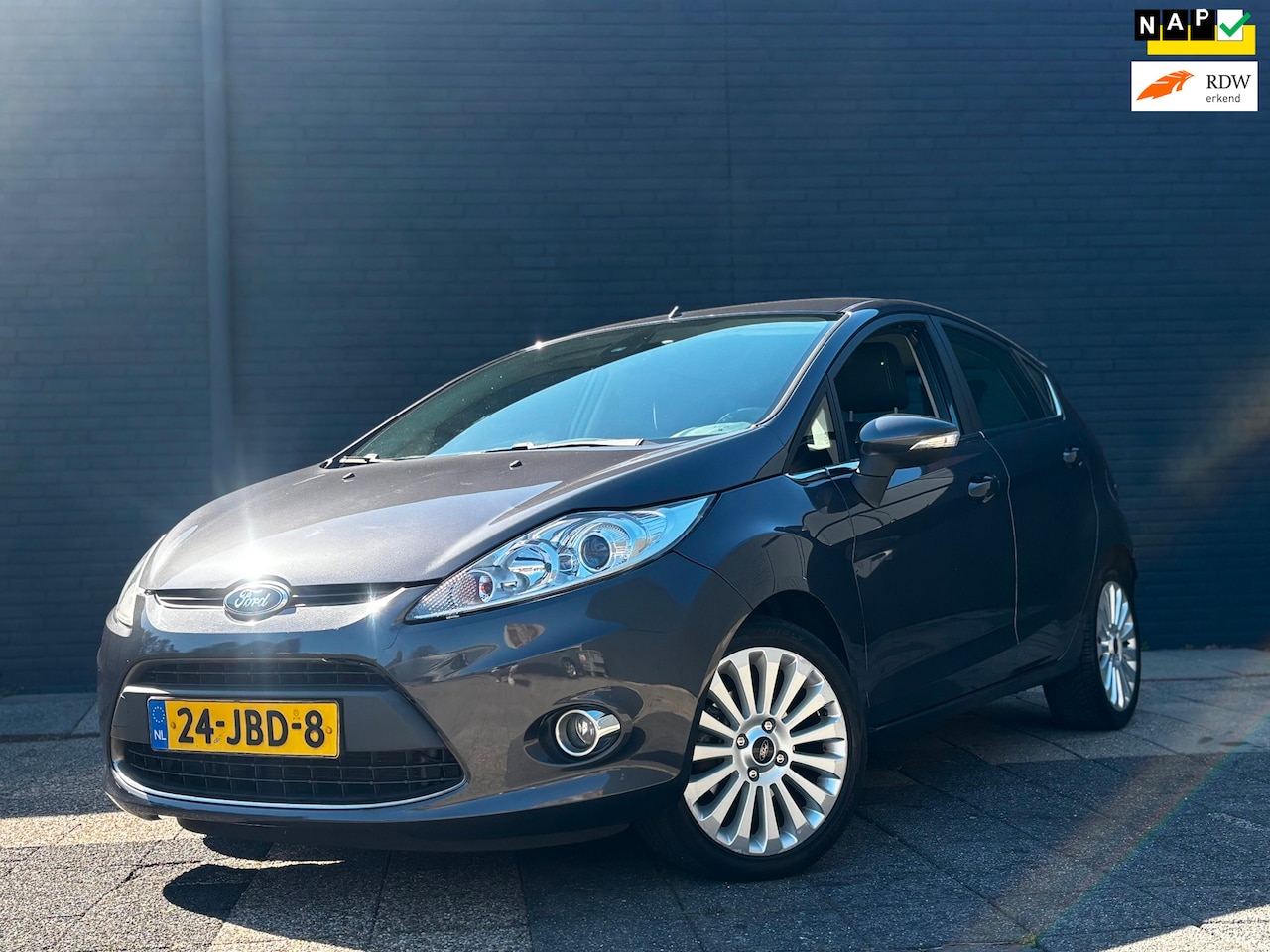 Ford Fiesta - 1.25 Titanium | Airco | Climate | Nieuwe APK - AutoWereld.nl