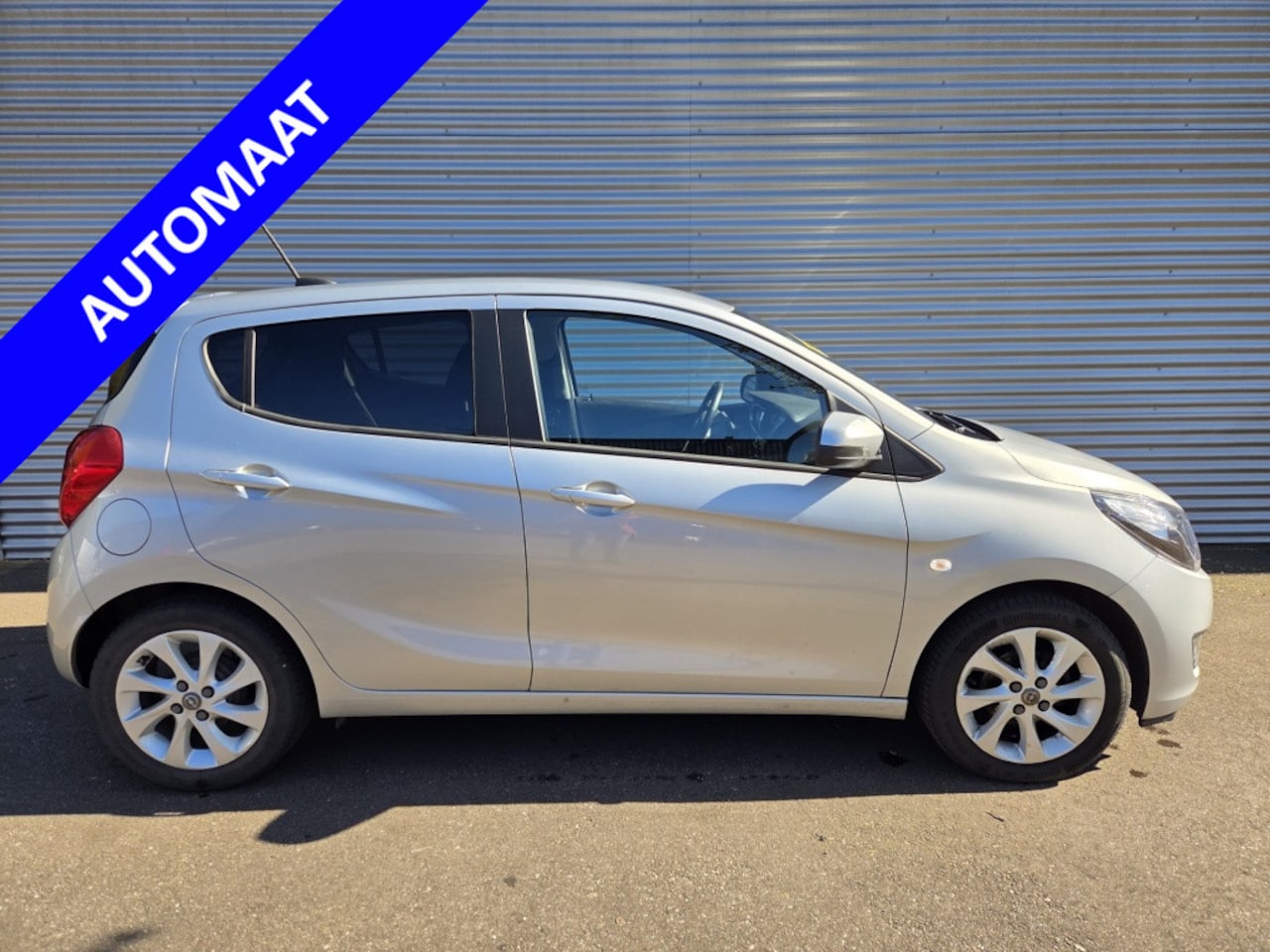 Opel Karl - 1.0 ecoFL Innovation Automaat / Lederen bekl. - AutoWereld.nl