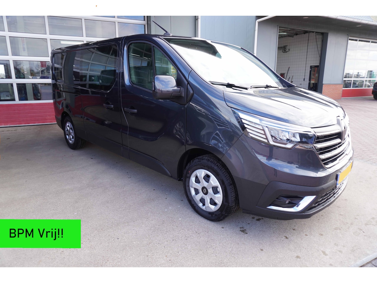 Renault Trafic - 2.0 Blue dCi 130PK T29 L2H1 Advance Dubbelcab. schuifdeur L+R nr.V140 | Airco | Cruise | C - AutoWereld.nl