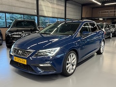 SEAT Leon ST - 2.0 TDI FR DSG PANO/LED/CARPLAY/CAMERA