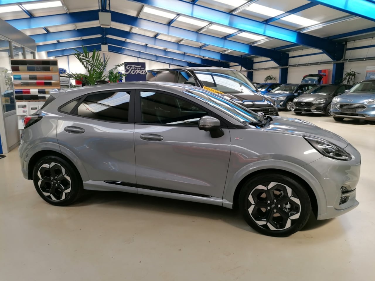 Ford Puma - 155PK HYBRID AUTOMAAT ST-LINE X - AutoWereld.nl