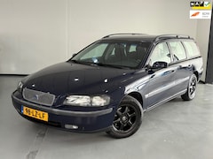 Volvo V70 - 2.4