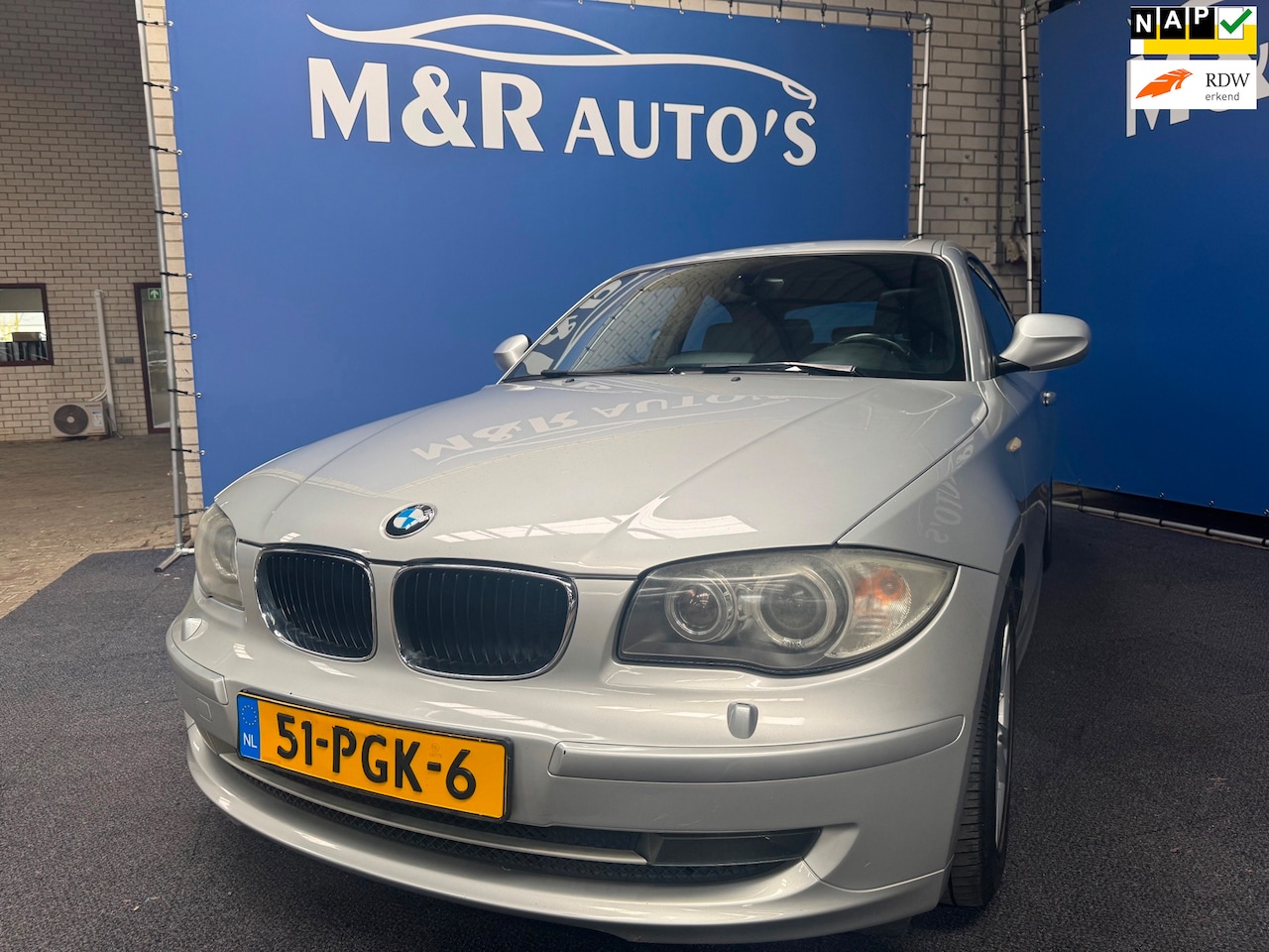 BMW 1-serie - 118i EffDyn. Ed. Business Line Ultimate Edition 118i EffDyn. Ed. Business Line Ultimate Edition Nieuwe APK - AutoWereld.nl