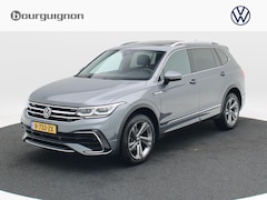 Volkswagen Tiguan Allspace - 1.5 TSi 150 Pk Automaat R-Line Business+ 7 Pers | Panorama Dak | Stoel/Stuur Verwarming |