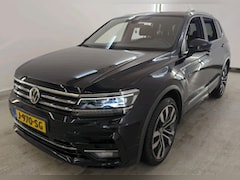 Volkswagen Tiguan Allspace - 1.5 TSI Highline Business R 7p. (APPLECAR PLAY, PANORAMADAK, CAMERA, ALCANTARA, STOELVERWA