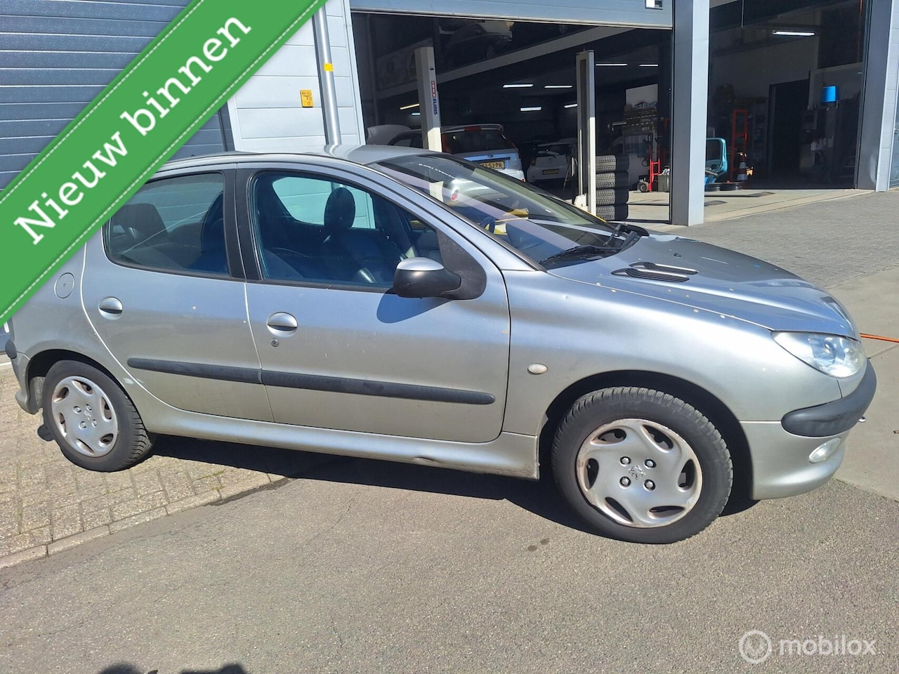 Peugeot 206 - 1.6-16V Gentry Premium 1.6-16V Gentry Premium - AutoWereld.nl