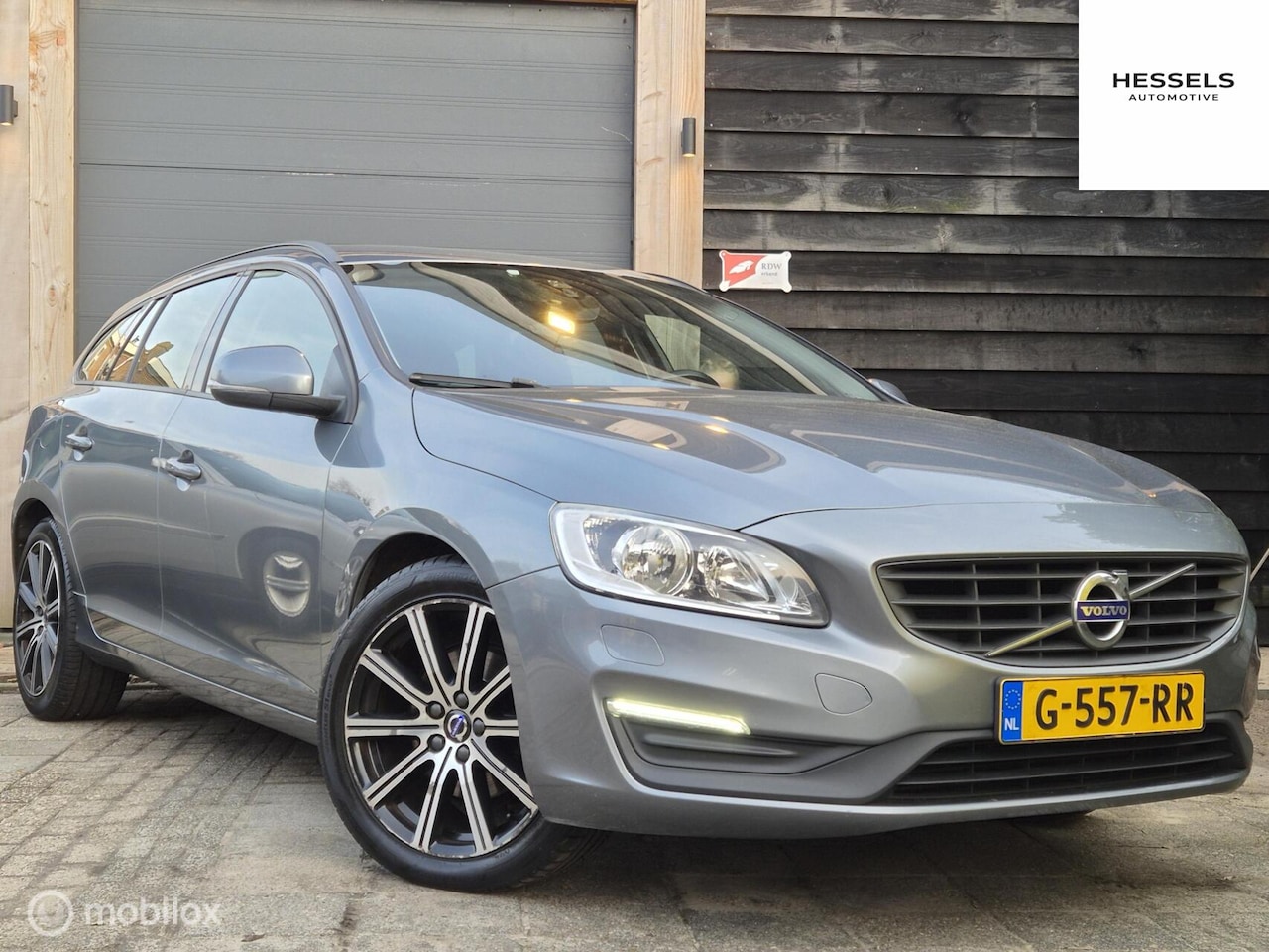 Volvo V60 - 2.0 T3 Nordic+ NW Distributieriem - AutoWereld.nl