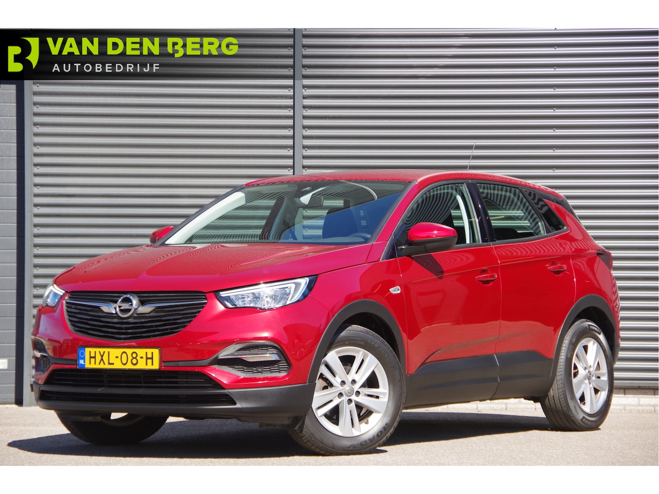 Opel Grandland X - 1.2 Turbo Elegance TREKHAAK, APPLE CARPLAY/ANDROID AUTO, PARKEERSENSOREN - AutoWereld.nl