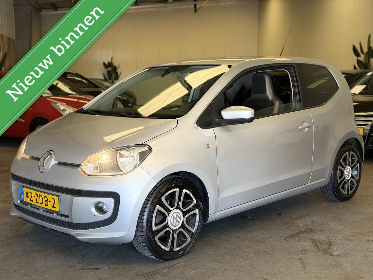 Volkswagen Up! - 1.0 high up! BlueMotion 1.0 high up! BlueMotion - AutoWereld.nl