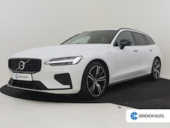 Volvo V60 - 2.0 T8 Recharge AWD R-Design 390Pk | Trekhaak | Achteruitrijcamera | Apple carplay Android