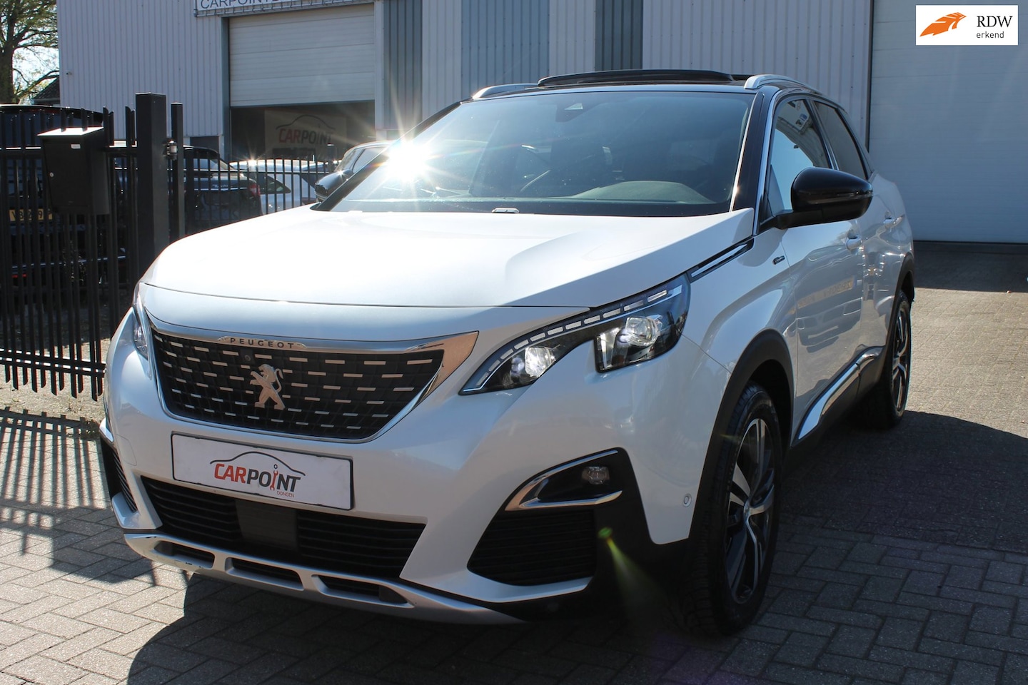 Peugeot 3008 - 1.6 e-THP GT Line Pano LED 360 Trekhaak Massage - AutoWereld.nl