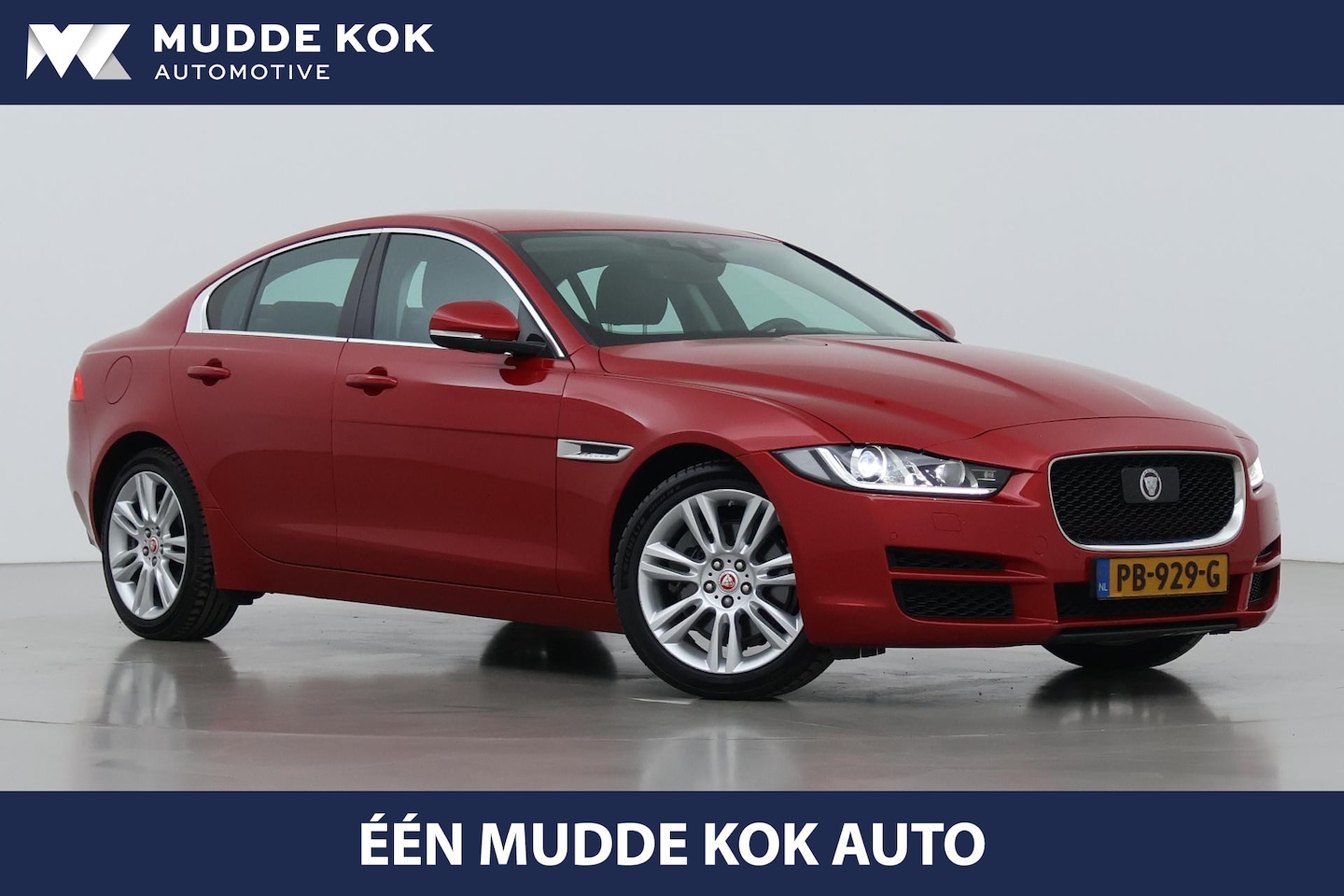 Jaguar XE - 2.0 Portfolio | ACC | BLIS | Voorruitverwarming | Camera | Leder | Apple Carplay - AutoWereld.nl
