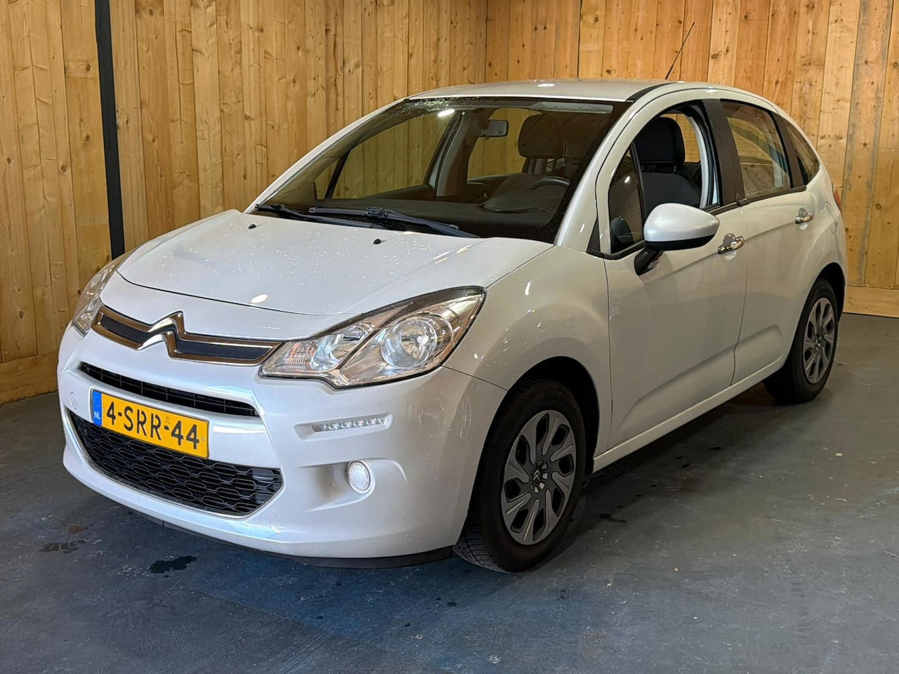Citroën C3 - 1.2 Tendance Automaat Wit 5-Deurs 2013 Trekhaak - AutoWereld.nl