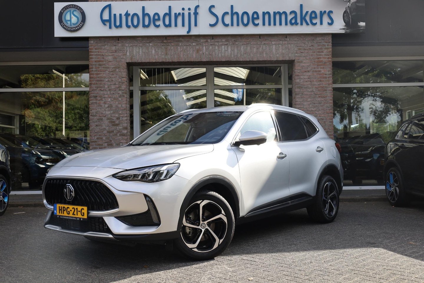 MG EHS - 1.5 TGDI Luxury PHEV Plug-in LEER PANO 360-CAMERA DAB CARPLAY NAVI STOELVERWARMING SFEERVE - AutoWereld.nl