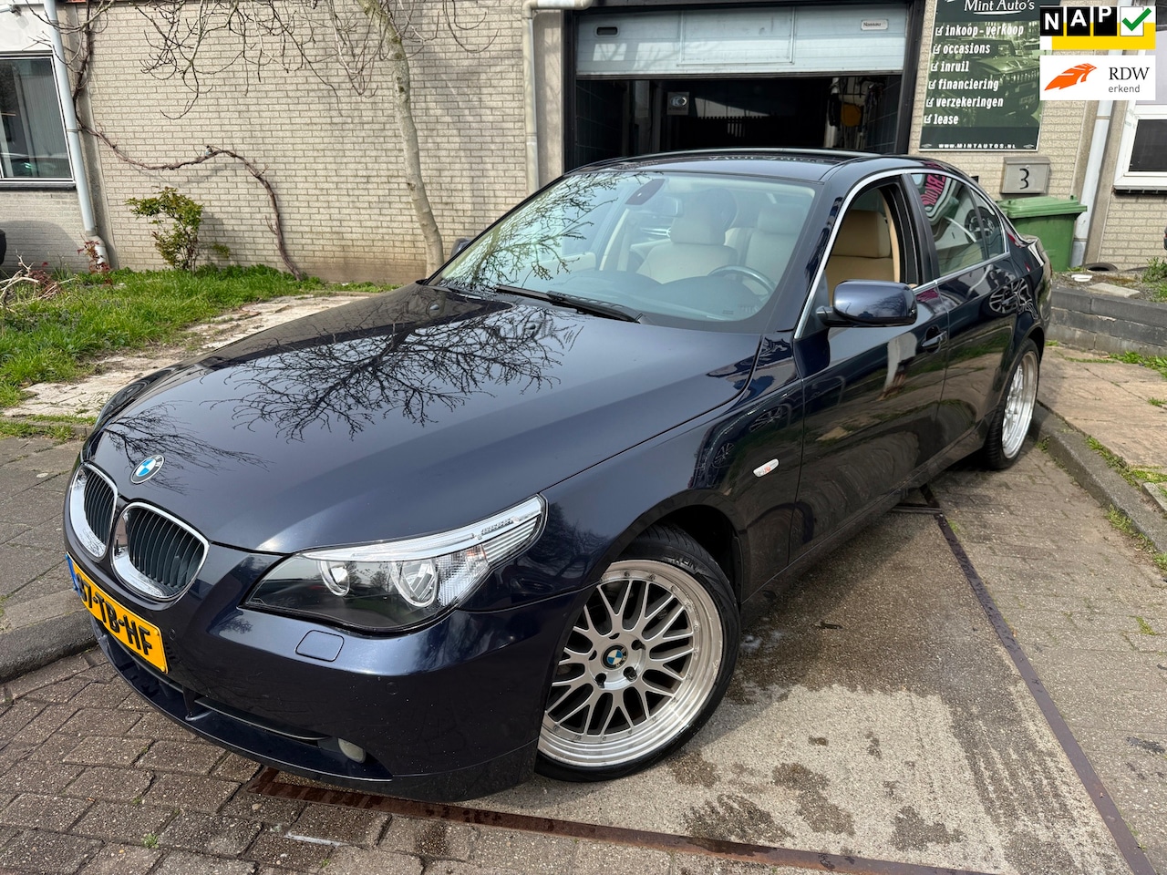 BMW 5-serie - 525i Executive Apk/Automaat/GOED LEZEN AUB ! - AutoWereld.nl