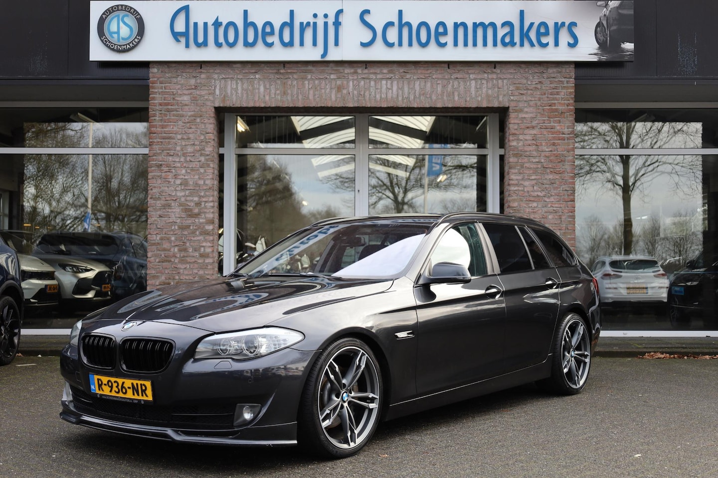 BMW 5-serie Touring - 530i High Executive LEER MEMORY HUD STOELVERW. XENON CRUISE CLIMA NAVI 2XPDC 20''LMV - AutoWereld.nl