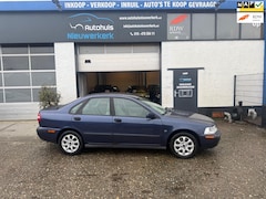 Volvo S40 - 1.8 Europa-Automaat- met onderhoudshistorie, Airco, Cruise Control en een ruime APK