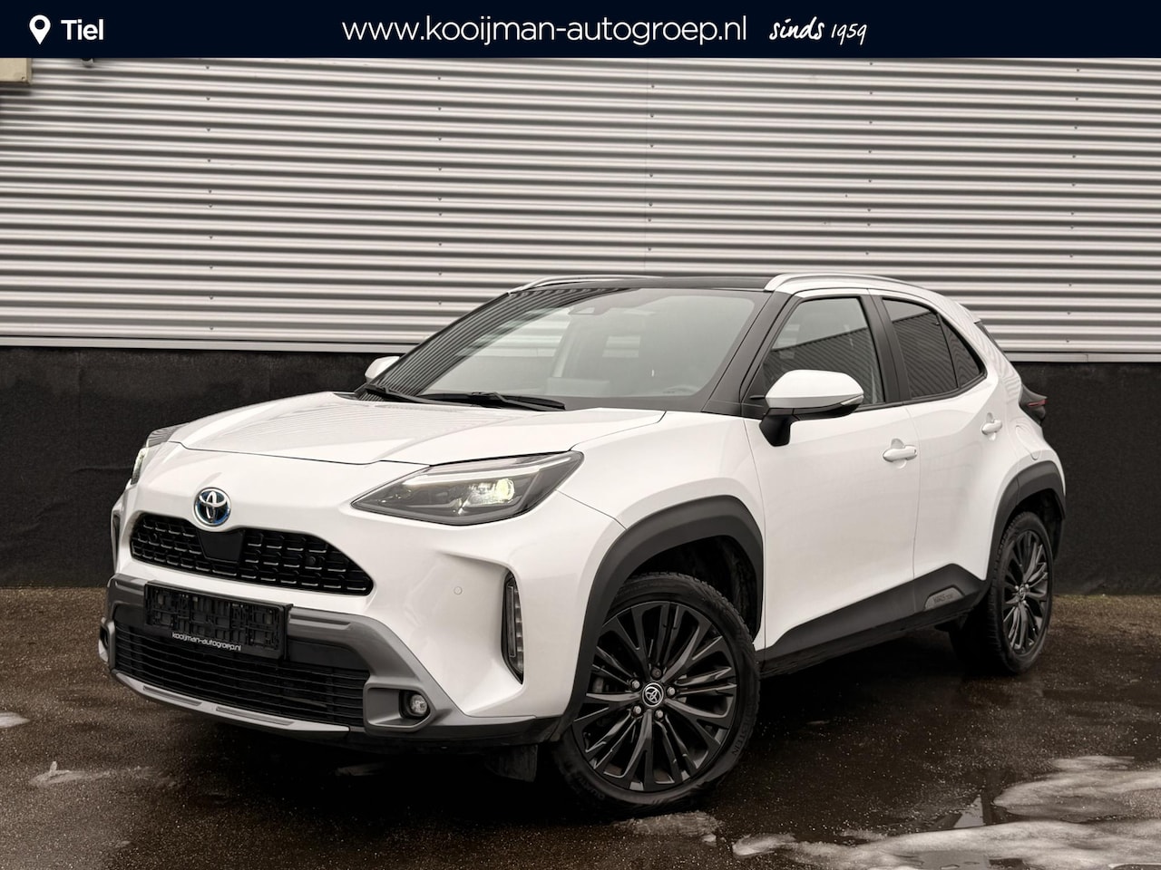 Toyota Yaris Cross - 1.5 Hybrid Adventure AWD Automaat Panoramadak, Dodehoekdetectie, Stoelverwarming, Parkeers - AutoWereld.nl