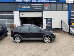 Volkswagen Polo - 1.4-16V FUN/ Cross/ met Airco, NAP en een ruime APK