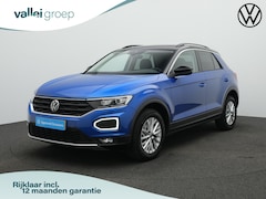 Volkswagen T-Roc - 1.5 TSI 150 pk DSG Style | Panoramadak | Stoelverwarming | Adaptive Cruise | Navigatie | C