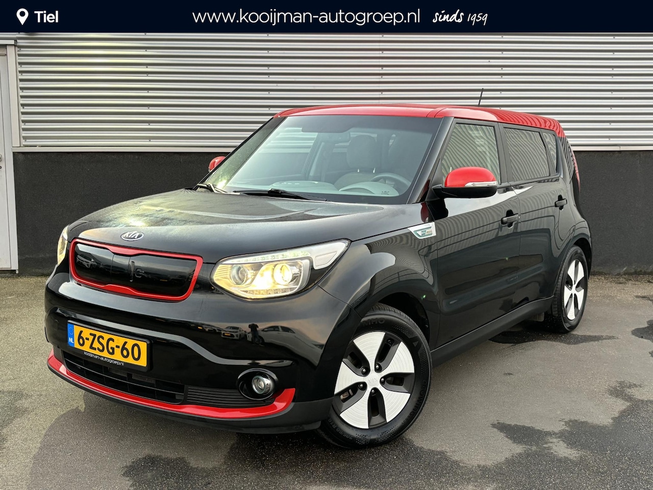 Kia e-Soul - EV ExecutiveLine 27 kWh Navigatie, Stoelverwarming, Stuurwielverwarming, Cruise control - AutoWereld.nl