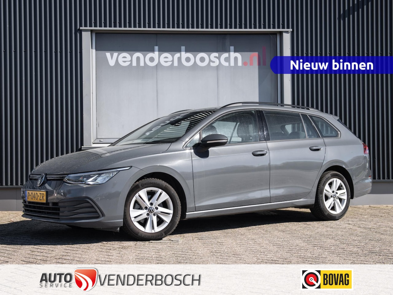 Volkswagen Golf Variant - 1.0 TSI Life 110pk | ACC | Carplay | Camera | LED | Allseasonbanden - AutoWereld.nl