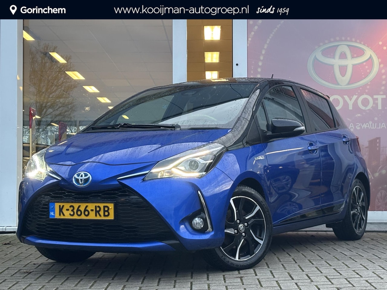 Toyota Yaris - 1.5 Hybrid Bi-Tone | Navigatie | Cruise Control | Camera | Climate Control - AutoWereld.nl
