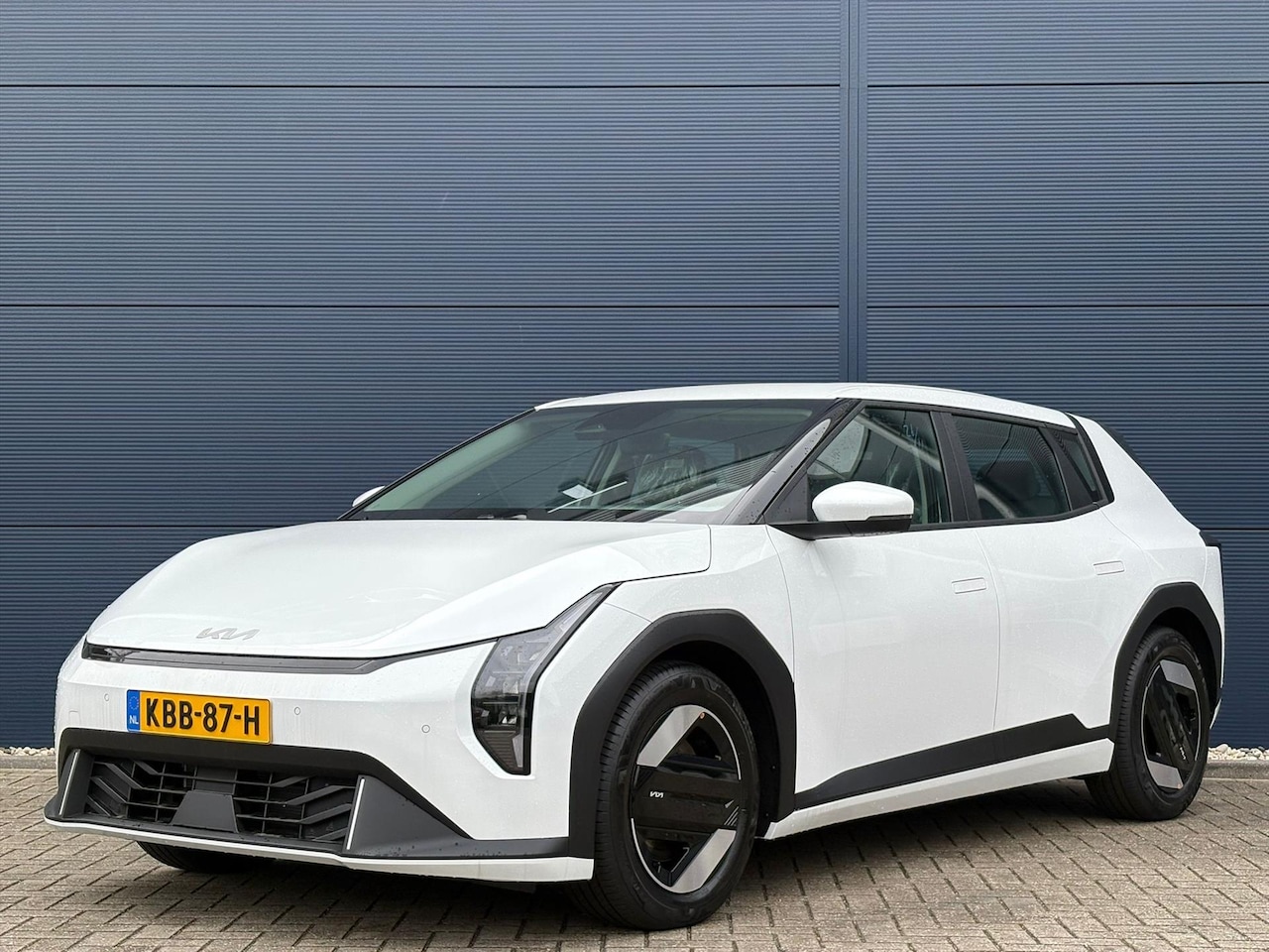 Kia EV4 - 81,4 kWh 204PK Air | Stoel-/Stuurverwarming | Camera | Climate Control | Apple Carplay | D - AutoWereld.nl