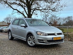 Volkswagen Golf - 1.2 TSI Trendline | Airco + Navi nu €9.975,
