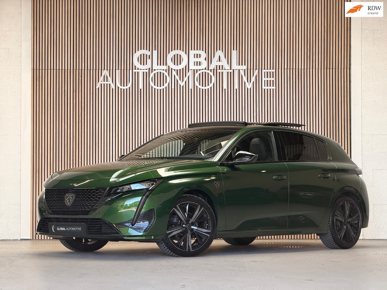 Peugeot 308 - 1.2 PureTech GT - SCHUIFDAK - 18'' - AutoWereld.nl