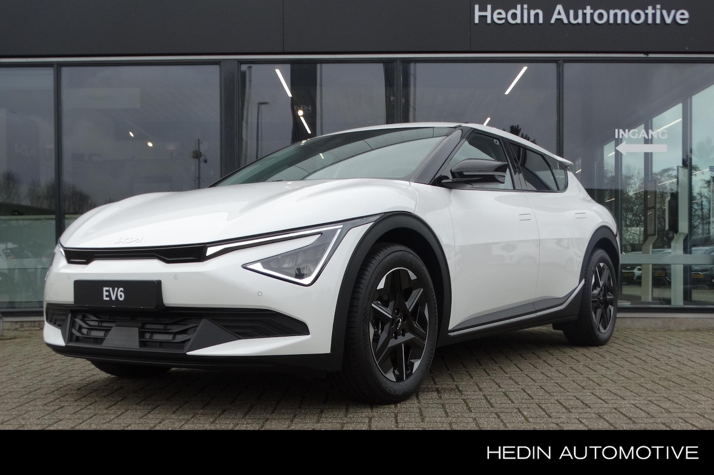 Kia EV6 - Light Edition 63 kWh | Stoel- en stuurverwarming | Adaptieve cruise control | Camera | Par - AutoWereld.nl
