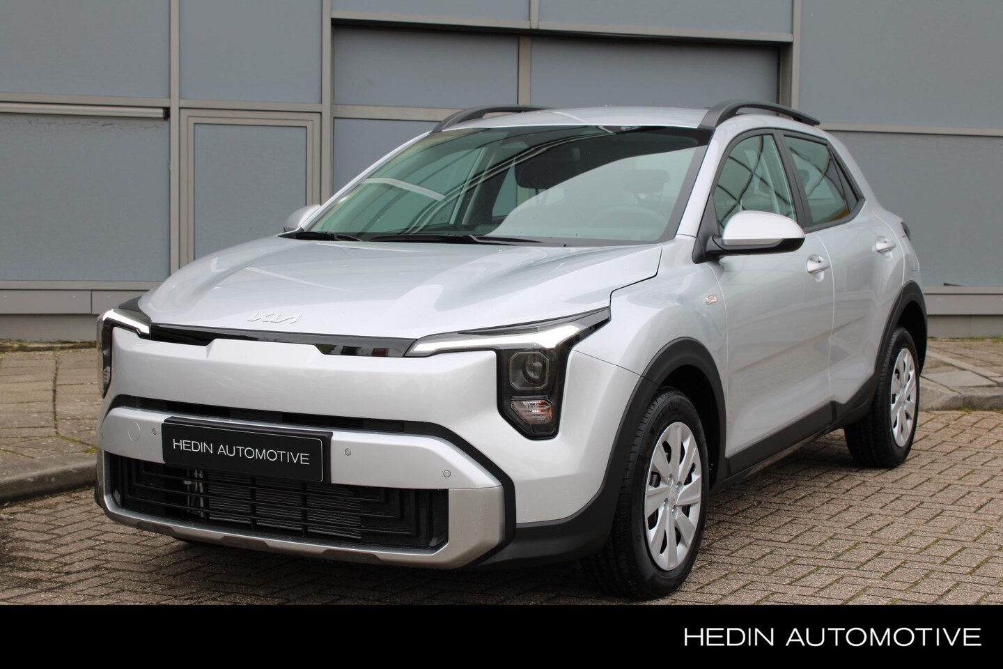 Kia Stonic - 1.0 T-GDi MHEV DynamicLine Inclusief Particuliere inruilpremie | Navigatie | Achteruitrijc - AutoWereld.nl