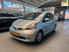 Toyota Aygo - 1.0-12V Sport