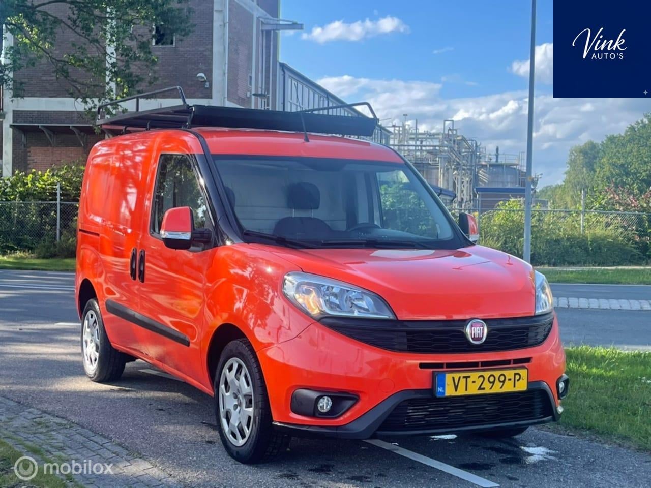 Fiat Doblò Cargo - 1.3 MJ L1H1 SX | 90 PK | Airco | 2x Schuifdeur | NAV | Trekhaak | Parkeersensoren - AutoWereld.nl
