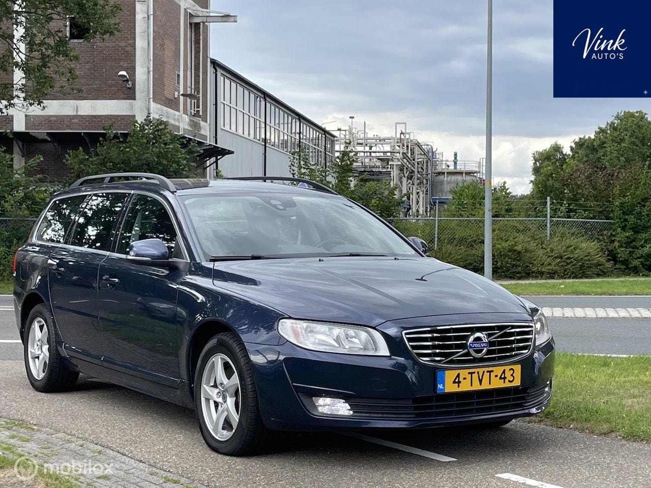 Volvo V70 - 2.0 D4 Summum | 180 PK | NL&NAP | Navigatie | - AutoWereld.nl