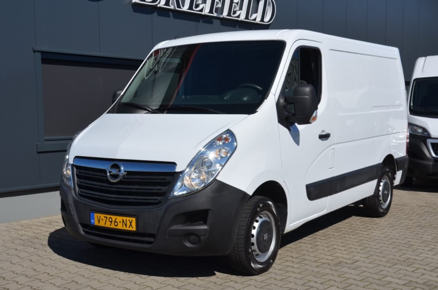 Opel Movano - 2.3 CDTI L1H1 Airco - AutoWereld.nl