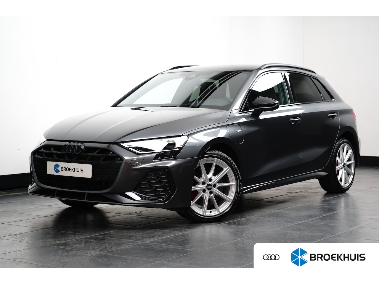 Audi A3 Sportback - 45 TFSI e S edition Competition 272PK | Sonos Audio | Head-up Display | Elek. stoel | Came - AutoWereld.nl