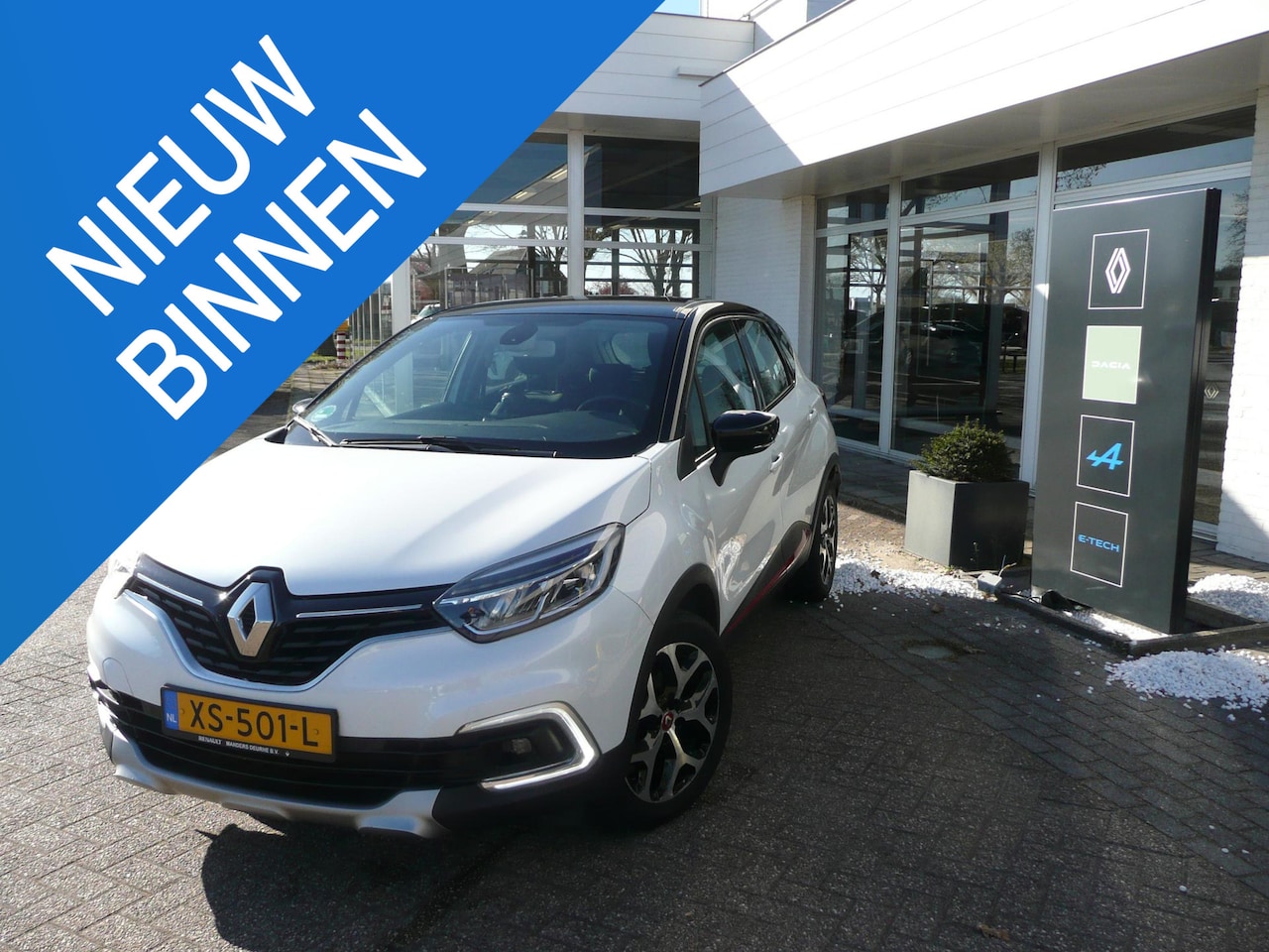 Renault Captur - TCe 120 EDC/AUT. Intens PARK ASSIST V+A INCL. CAMERA/ ARMSTEUN/ 4-SEIZOENSBANDEN/ TREKHAAK - AutoWereld.nl
