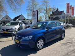 Audi A1 - 1.2 TFSI ATTRACTION / AIRCO-ECC / STOELVERW. / ELEK. RAMEN / RADIO-CD / PDC / METALLIC