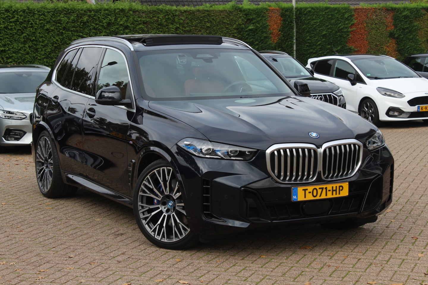 BMW X5 - xDrive50e Launch Edition / Trekhaak / Panoramadak / 360Camera / Head-up / Stoelmassage / S - AutoWereld.nl