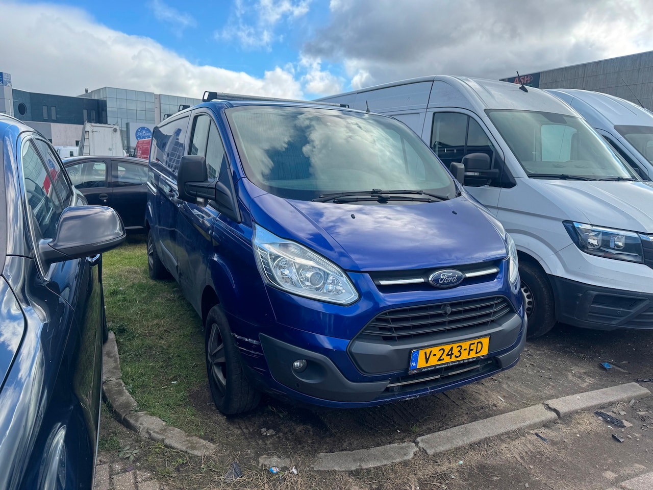 Ford Transit Custom - 290 2.0 TDCI AIRCO CLUTCH DEFECT !!!! KOPPELING DEFECT!!! - AutoWereld.nl